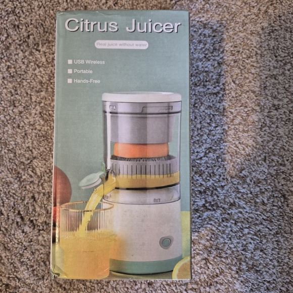 NIB Portable Automatic Multifunctional Juicer - Picture 6 of 11